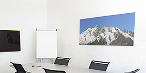 Grosses Panoramafoto als Wandbild in Besprechungszimmer