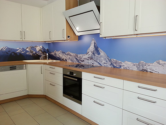Matterhorn und Zermatter 4000er als Küchenrückwand