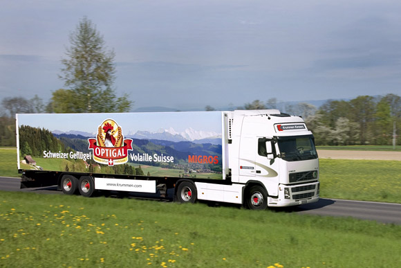 Large panoramic photo on truck