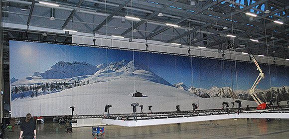 Gigapixel Panoramafoto als Trennwand in Event-Halle.