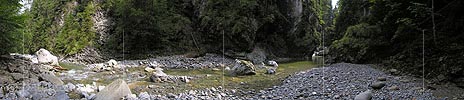 P001379: Panoramabild einer Schlucht in den Voralpen