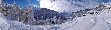 P001671: Panoramabild Neuschnee in Bergtal in den Alpen