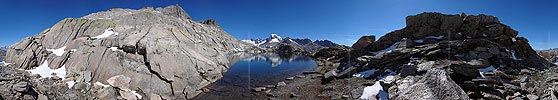 P002456: Panoramabild Galenstock und Bergsee