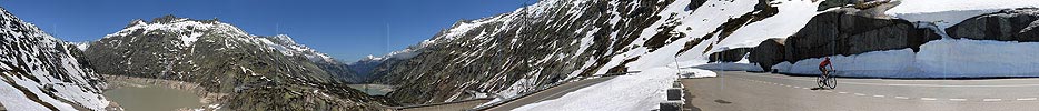 P006214: Panoramabild Radrennfahrer Fabian Cancellara auf Trainingsfahrt am Grimselpass