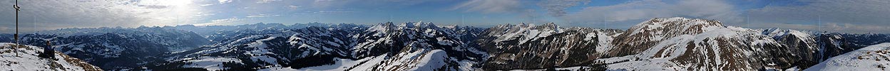 P007103: Gipfelpanorama Bäderhorn im Simmental