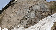 P014563: Gigapixel-Panoramabild einer Felswand aus Bündnerschiefer