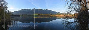 P016849: Panoramafoto Spiegelung der Stockhornkette im Übeschisee