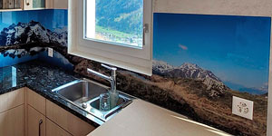 NaturPanorama.ch: Panoramafoto mit Spiegelung aus Glas
